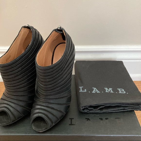 L.A.M.B Bindi Peep-toe Bootie - Picture 2 of 4